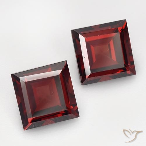 Gemas de Granate piropo Rojo oscuro natural de 4.37 ct, Cuadrado, VVS-VS
