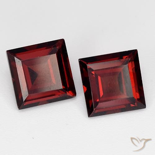 4.27ctw Natural Rojo oscuro Granate piropo, Cuadrado, VVS-VS