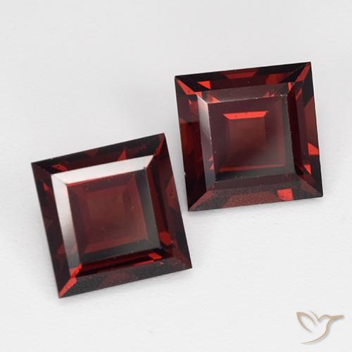 Gemas de Granate piropo Rojo oscuro natural de 4.24 ct, Cuadrado, VVS-VS