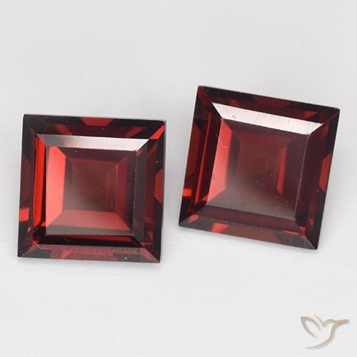 Gemas de Granate piropo Rojo oscuro natural de 4.24 ct, Cuadrado, VVS-VS