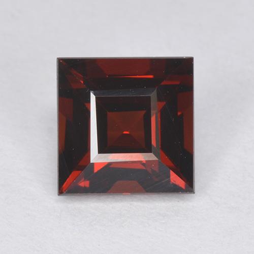 Granate Piropo Rojo oscuro natural de 1.53 ct, Cuadrado, VVS