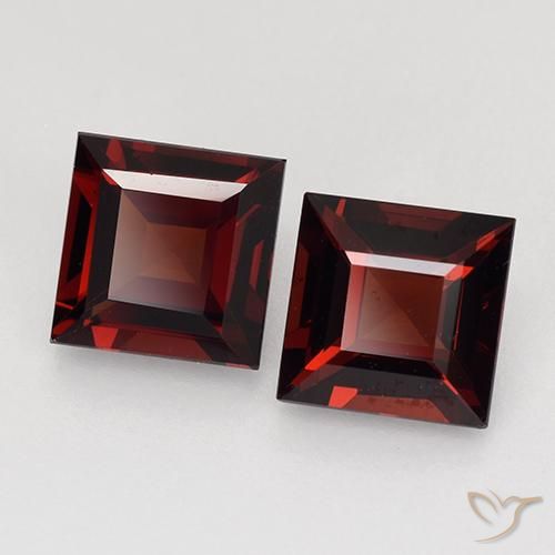 Gemas de Granate piropo Rojo oscuro natural de 2.79 ct, Cuadrado, VVS-VS