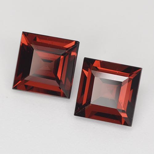 Gemas de Granate Piropo Rojo oscuro natural de 2.61 ct, Cuadrado, VVS-VS