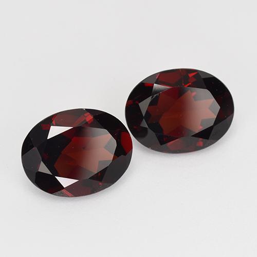 Gemas de Granate piropo Rojo negruzco natural de 4.15 ct, Ovalada, VVS