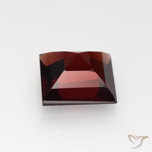 Granate piropo Rojo sangre intenso natural de 1.82 ct, Cuadrado, VVS-VS