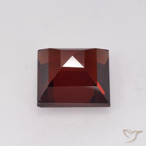 Granate piropo Rojo oscuro natural de 2.09 ct, Cuadrado, VS