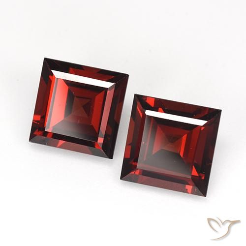 Gemas de Granate piropo Rojo oscuro natural de 4.17 ct, Cuadrado, VVS-VS