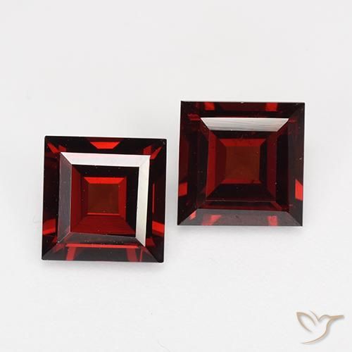 3.91ctw Natural Rojo oscuro Granate piropo, Cuadrado, VVS-VS