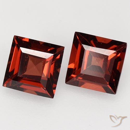 Gemas de Granate piropo Rojo oscuro natural de 0.94 ct, Cuadrado, VVS-VS