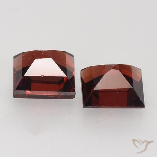 Gemas de Granate piropo Rojo oscuro natural de 0.97 ct, Cuadrado, VVS-VS