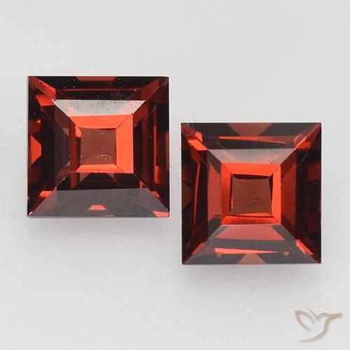 1.00ctw Natural Rojo oscuro Granate piropo, Cuadrado, VVS-VS