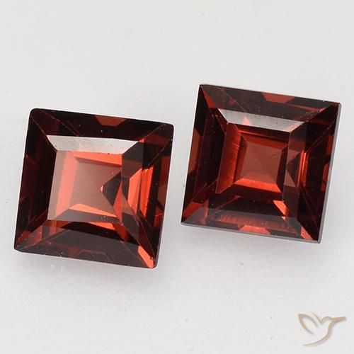 Gemas de Granate piropo Rojo escarlata intenso natural de 0.96 ct, Cuadrado, VVS-VS