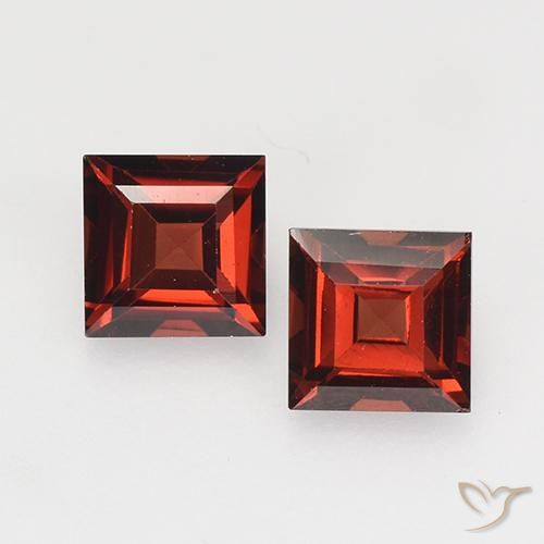 0.89ctw Natural Rojo oscuro Granate piropo, Cuadrado, VVS-VS