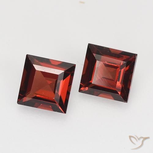 Gemas de Granate piropo Rojo oscuro natural de 0.89 ct, Cuadrado, VVS-VS