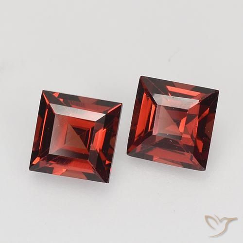 Gemas de Granate piropo Rojo oscuro natural de 0.94 ct, Cuadrado, VVS-VS