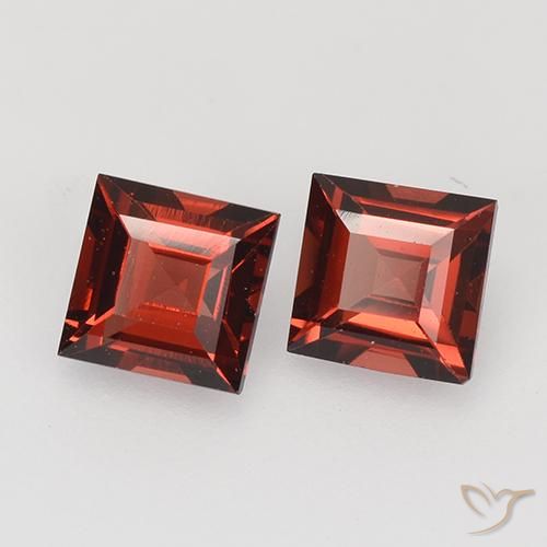 Gemas de Granate piropo Rojo escarlata intenso natural de 0.92 ct, Cuadrado, VVS-VS