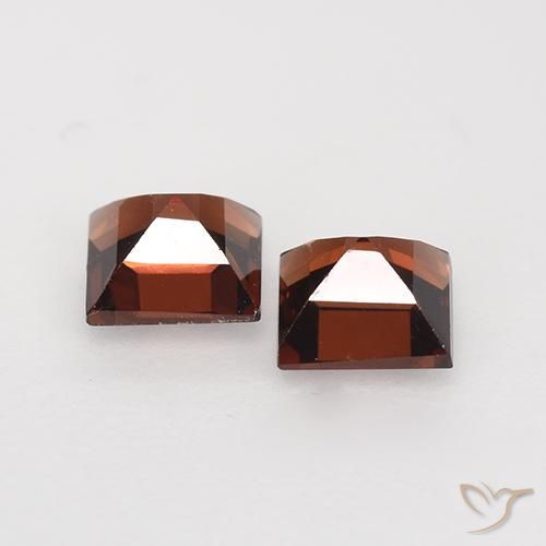 Gemas de Granate piropo Rojo oscuro natural de 0.94 ct, Cuadrado, VVS-VS