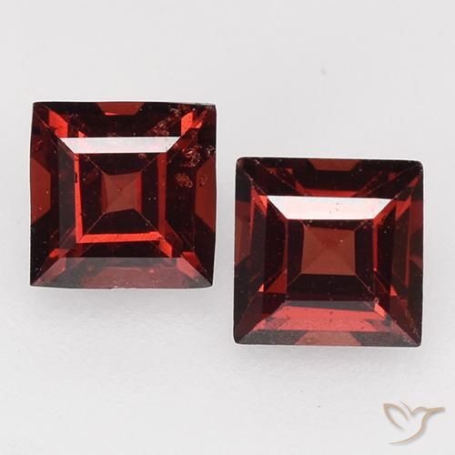 0.89ctw Natural Rojo oscuro Granate piropo, Cuadrado, VVS-VS