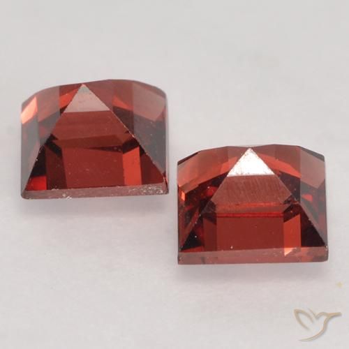 Gemas de Granate piropo Rojo medio natural de 1.02 ct, Cuadrado, VVS-VS