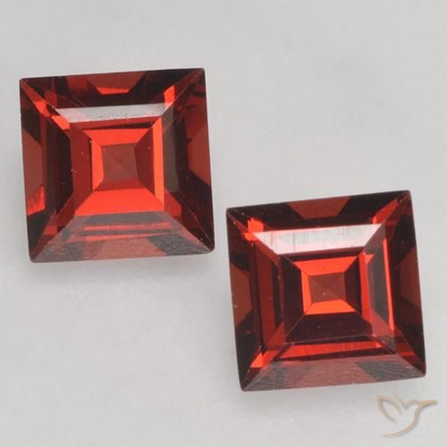 0.87ctw Natural Rojo escarlata intenso Granate piropo, Cuadrado, VVS-VS