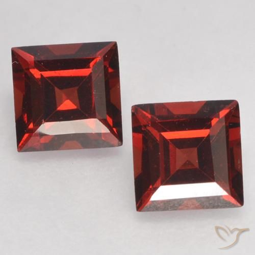 0.96ctw Natural Rojo oscuro Granate piropo, Cuadrado, VVS-VS