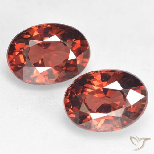 2.35ctw Natural Rojo medio Granate piropo, Ovalada, VVS-VS