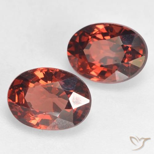 Gemas de Granate piropo Rojo medio natural de 2.35 ct, Ovalada, VVS-VS