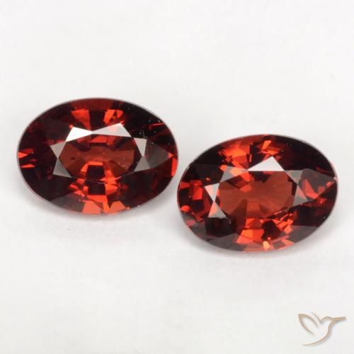2.08ctw Natural Rojo oscuro Granate piropo, Ovalada, VVS-VS