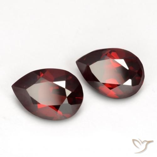 Gemas de Granate piropo Rojo sangre intenso natural de 1.68 ct, En forma de pera, VVS-VS