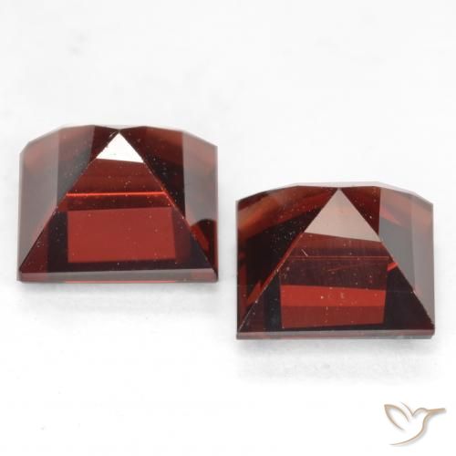 Gemas de Granate piropo Rojo oscuro natural de 4.46 ct, Cuadrado, VVS-VS