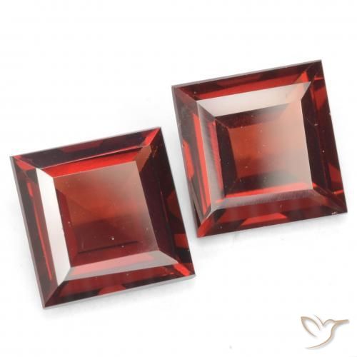 Gemas de Granate piropo Rojo medio natural de 4.13 ct, Cuadrado, VVS-VS