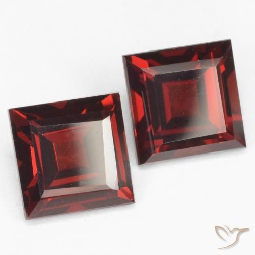 Gemas de Granate piropo Rojo sangre intenso natural de 4.38 ct, Cuadrado, VVS-VS