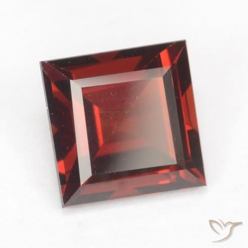 Granate piropo Rojo sangre intenso natural de 2.06 ct, Cuadrado, VVS-VS
