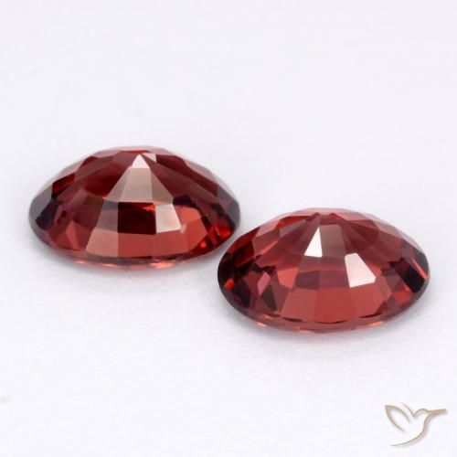 Gemas de Granate piropo Rojo oscuro natural de 1.98 ct, Ovalada, VVS-VS