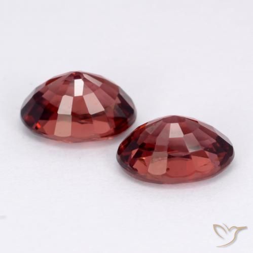 Gemas de Granate piropo Rojo oscuro natural de 2.36 ct, Ovalada, VS