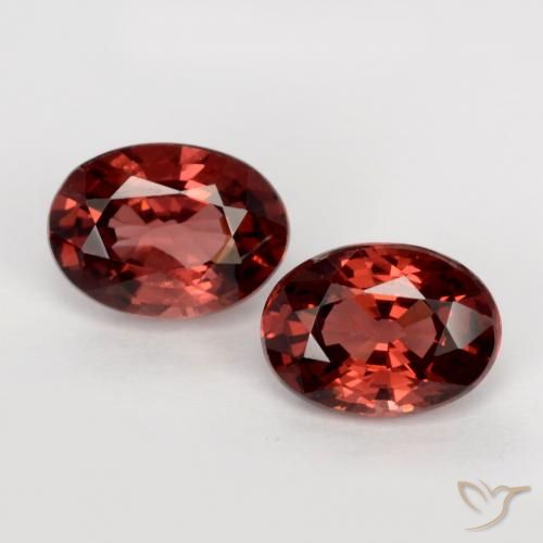 1.93ctw Natural Rojo oscuro Granate piropo, Ovalada, VVS-VS