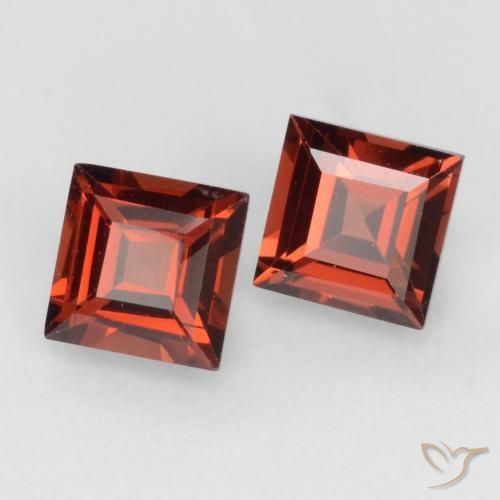 Gemas de Granate piropo Rojo oscuro natural de 0.94 ct, Cuadrado, VVS-VS