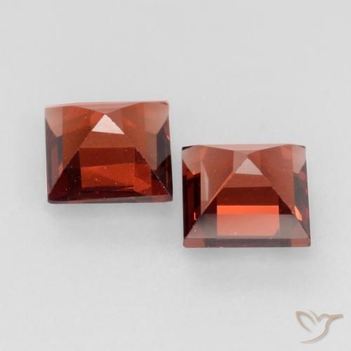 Gemas de Granate piropo Rojo oscuro natural de 0.94 ct, Cuadrado, VVS-VS