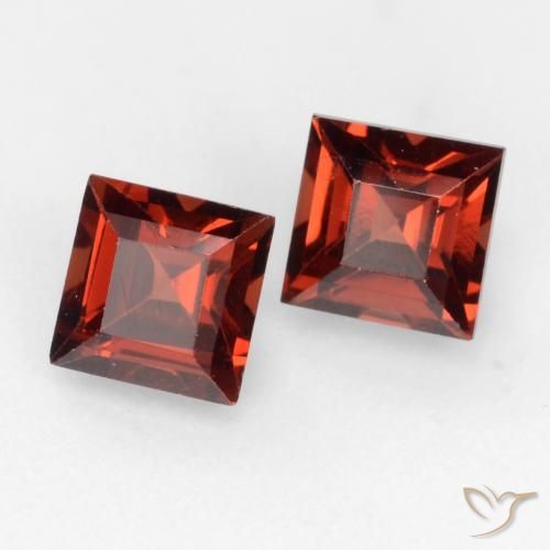 Gemas de Granate piropo Rojo oscuro natural de 1.02 ct, Cuadrado, VVS-VS