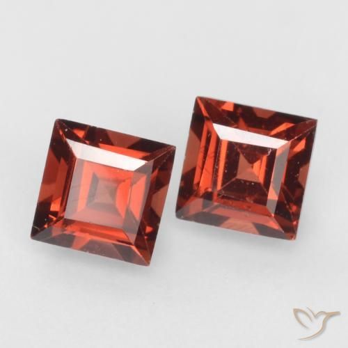 Gemas de Granate piropo Rojo medio natural de 0.94 ct, Cuadrado, VVS-VS