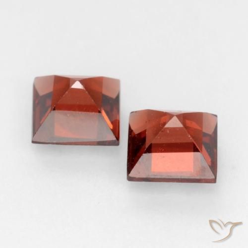 Gemas de Granate piropo Rojo medio natural de 0.94 ct, Cuadrado, VVS-VS