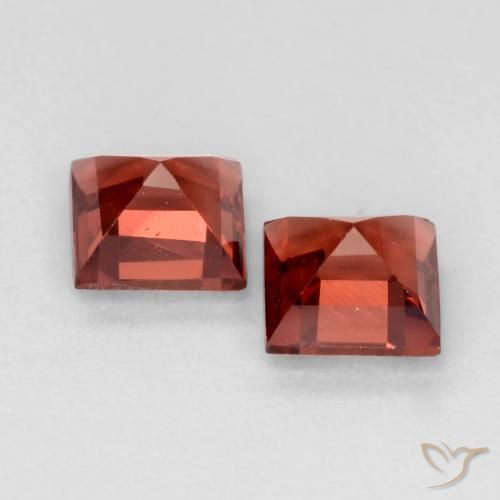 Gemas de Granate piropo Rojo oscuro medio natural de 0.88 ct, Cuadrado, VVS-VS