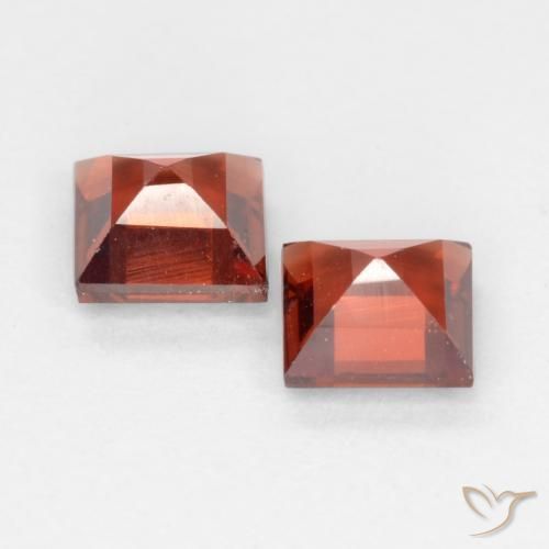 Gemas de Granate piropo Rojo oscuro natural de 0.94 ct, Cuadrado, VVS-VS