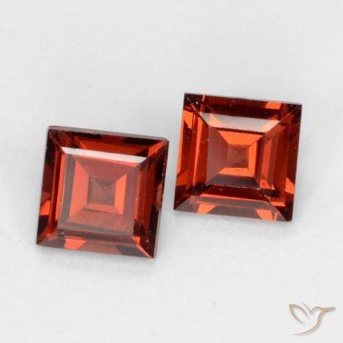 Gemas de Granate piropo Rojo escarlata natural de 0.92 ct, Cuadrado, VVS-VS
