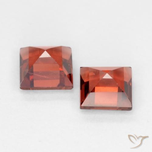 Gemas de Granate piropo Rojo medio natural de 0.90 ct, Cuadrado, VVS-VS