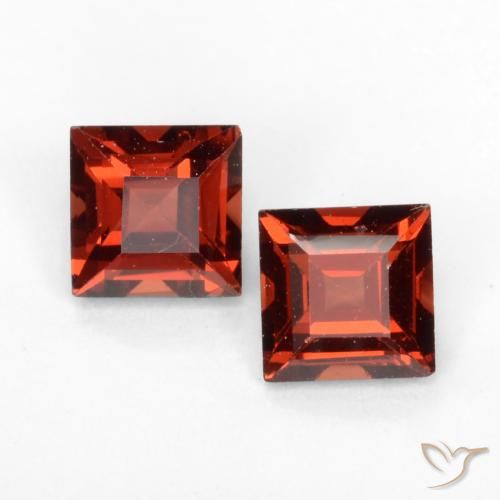 0.91ctw Natural Rojo oscuro Granate piropo, Cuadrado, VVS-VS