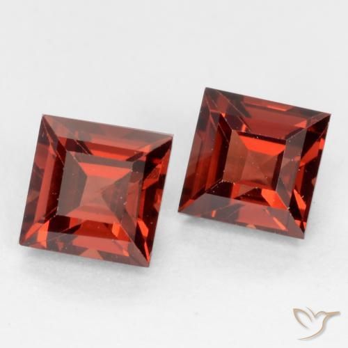 Gemas de Granate piropo Rojo escarlata intenso natural de 1.04 ct, Cuadrado, VVS-VS