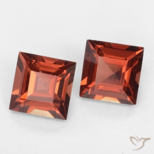 Gemas de Granate piropo Rojo medio natural de 0.88 ct, Cuadrado, VVS-VS