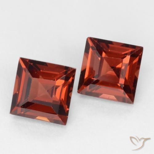 Gemas de Granate piropo Rojo medio natural de 0.97 ct, Cuadrado, VVS-VS