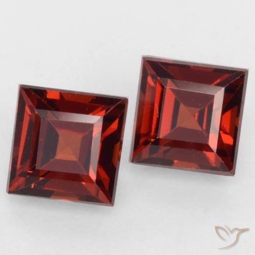 Gemas de Granate piropo Rojo sangre intenso natural de 0.92 ct, Cuadrado, VVS-VS